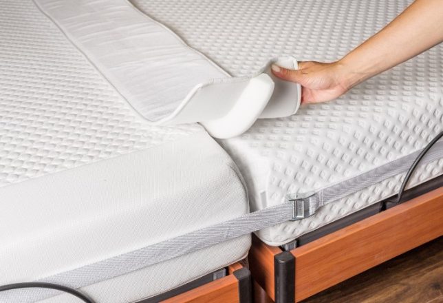 gap between mattress and bed